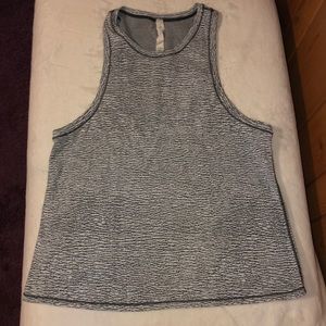 Lululemon tank.
